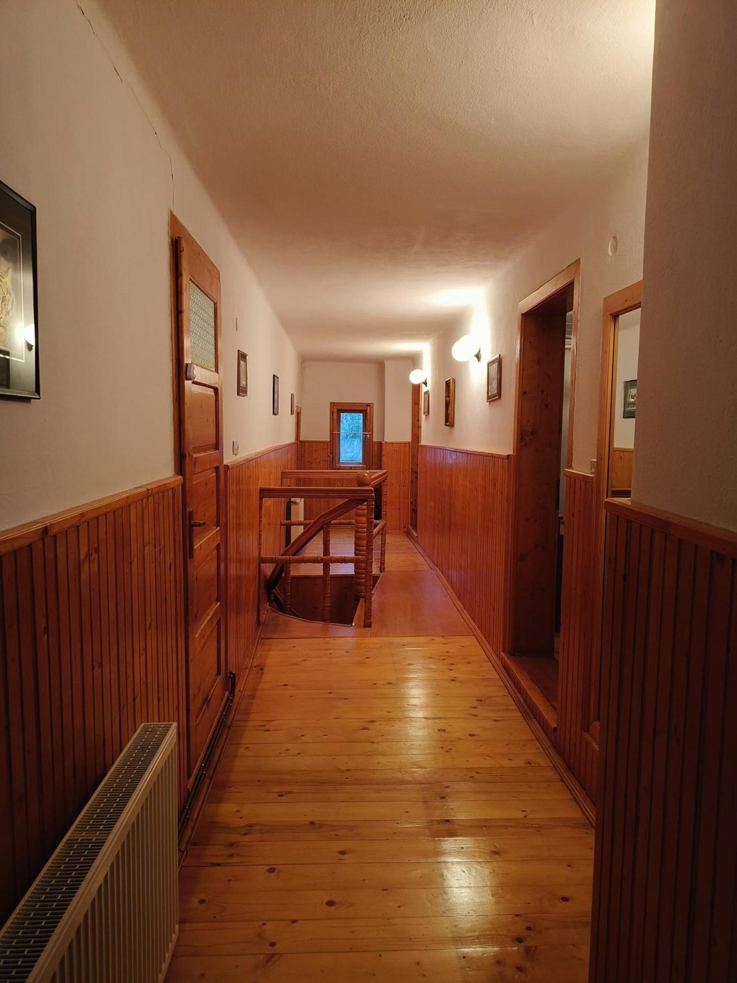 Casa Dintre Meri بويانا ميرولوي المظهر الخارجي الصورة