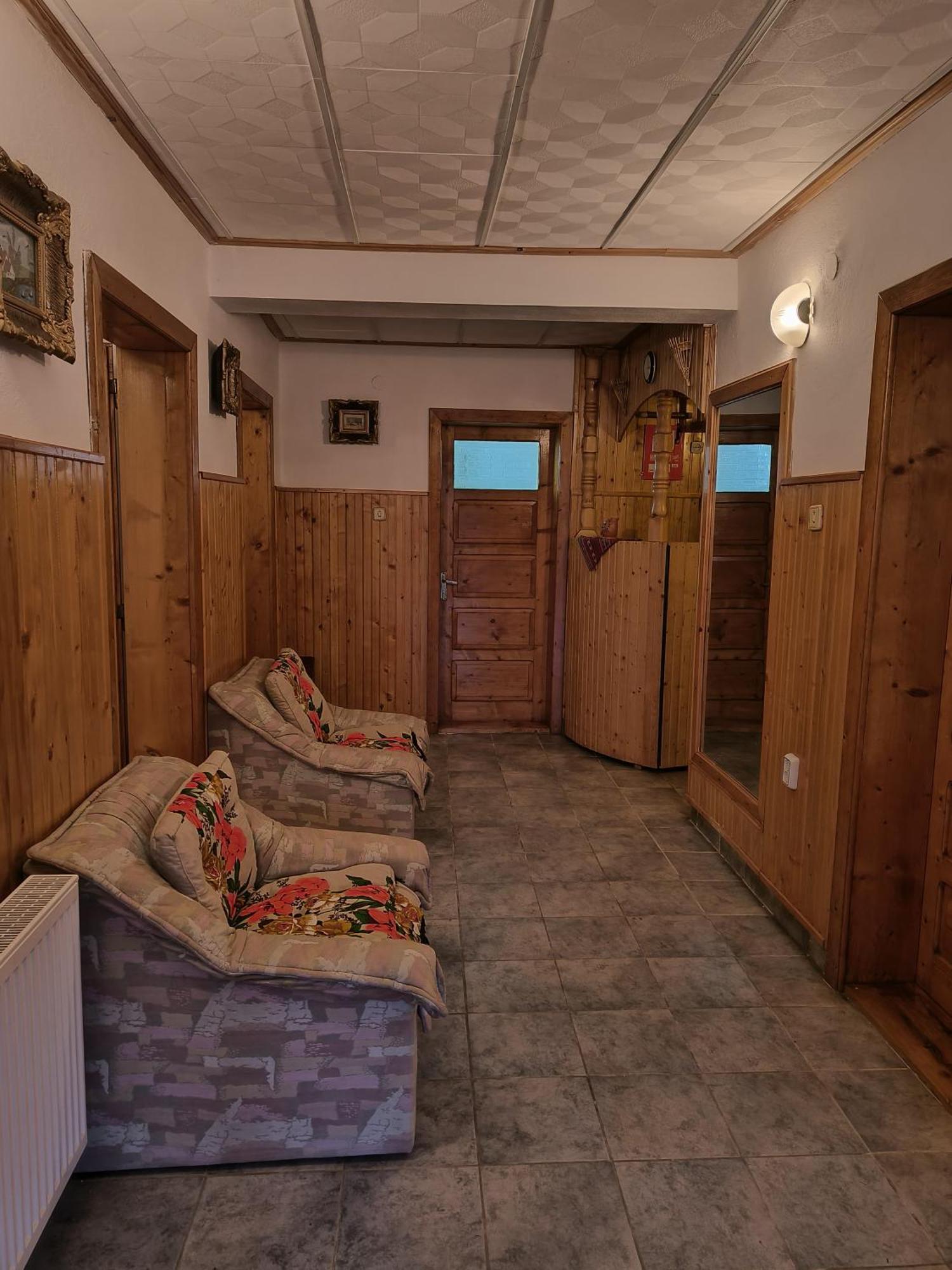 Casa Dintre Meri بويانا ميرولوي المظهر الخارجي الصورة